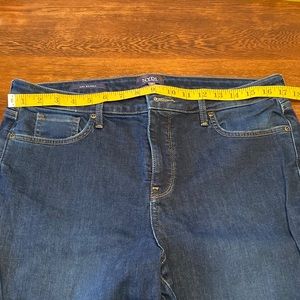 NYDJ AMI skinny jeans. Size 14.